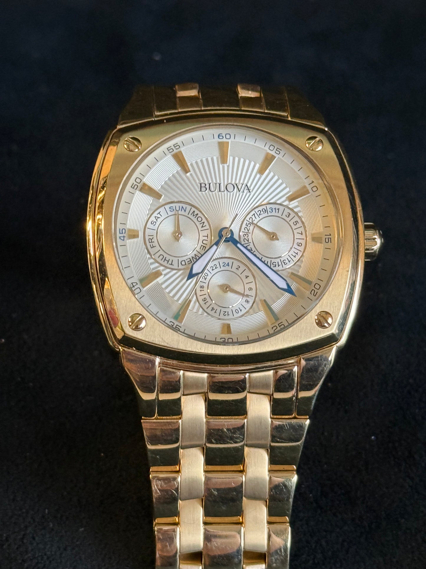 BULOVA GOLD-TONE WATCH 97C105