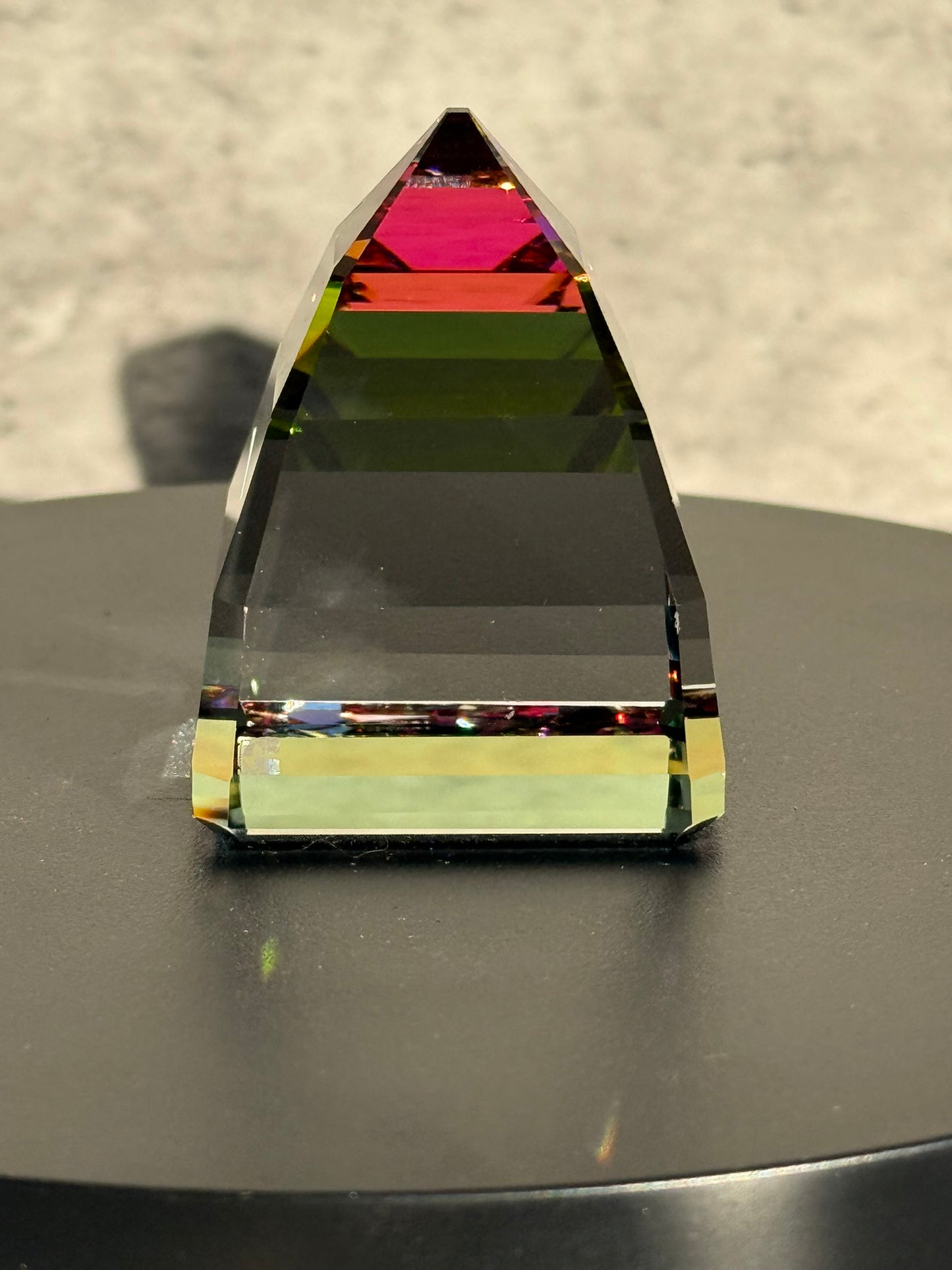 Vtg Swarovski Aurora Prism Pyramid Vitral Light Multifaceted Color Paperweight