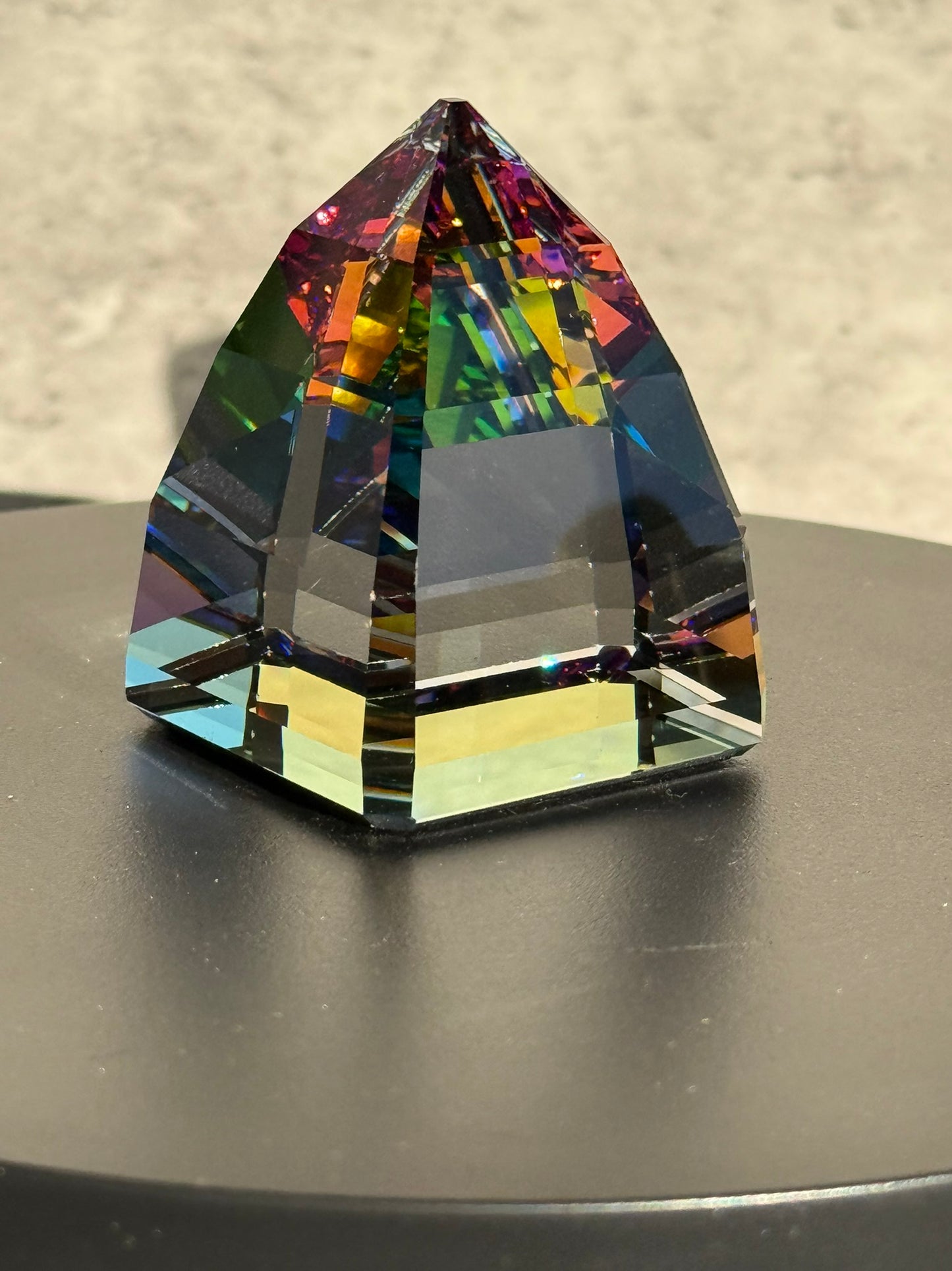 Vtg Swarovski Aurora Prism Pyramid Vitral Light Multifaceted Color Paperweight