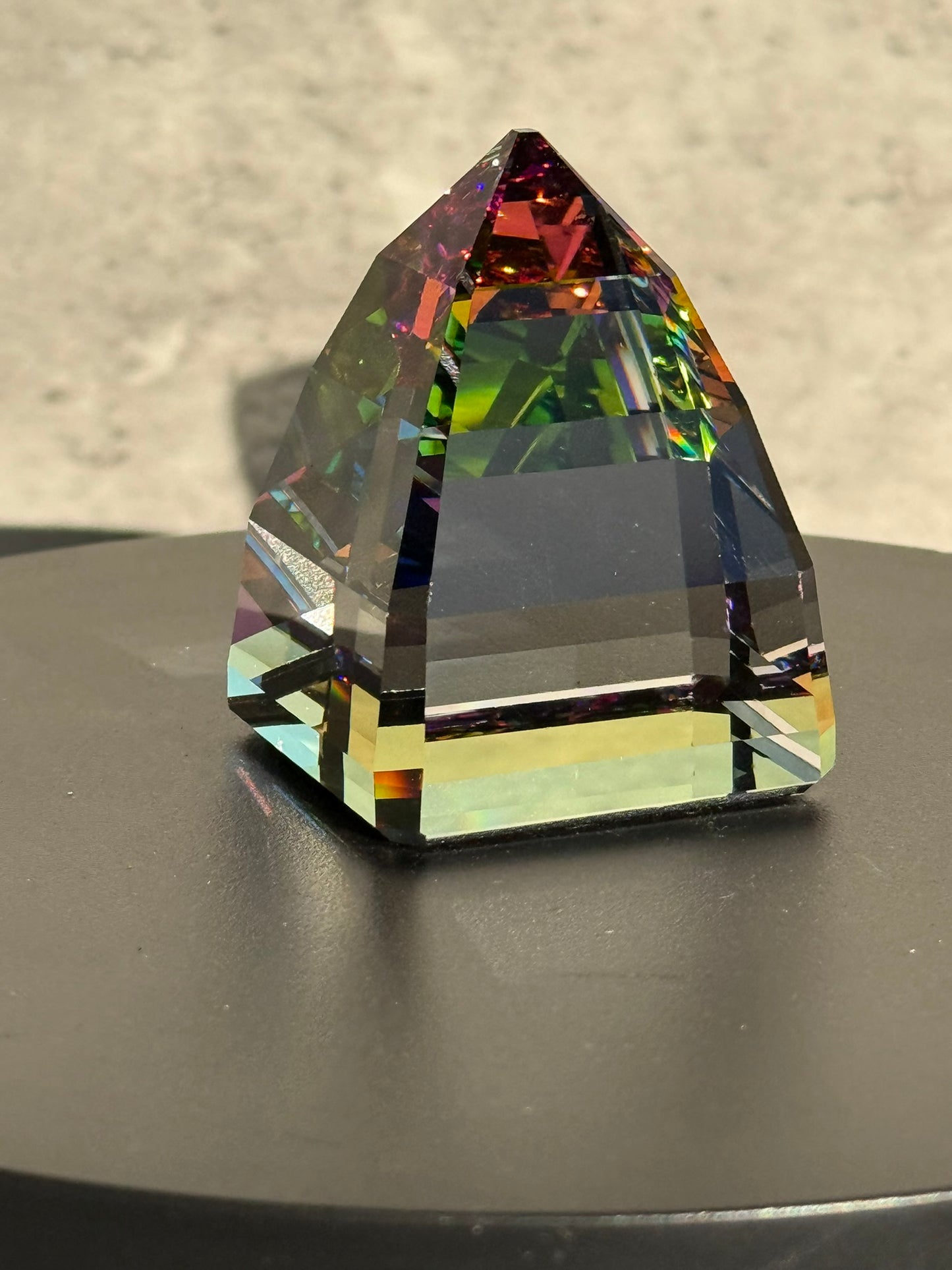 Vtg Swarovski Aurora Prism Pyramid Vitral Light Multifaceted Color Paperweight