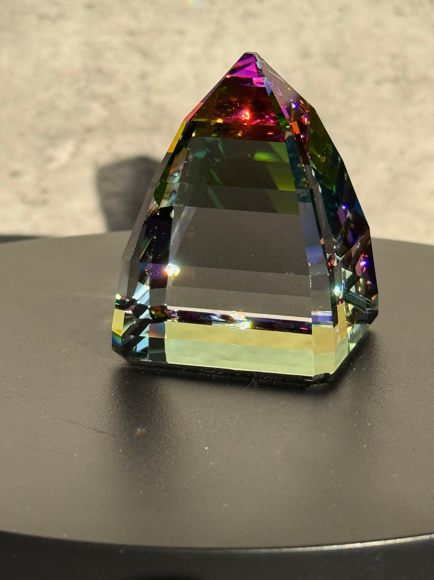 Vtg Swarovski Aurora Prism Pyramid Vitral Light Multifaceted Color Paperweight