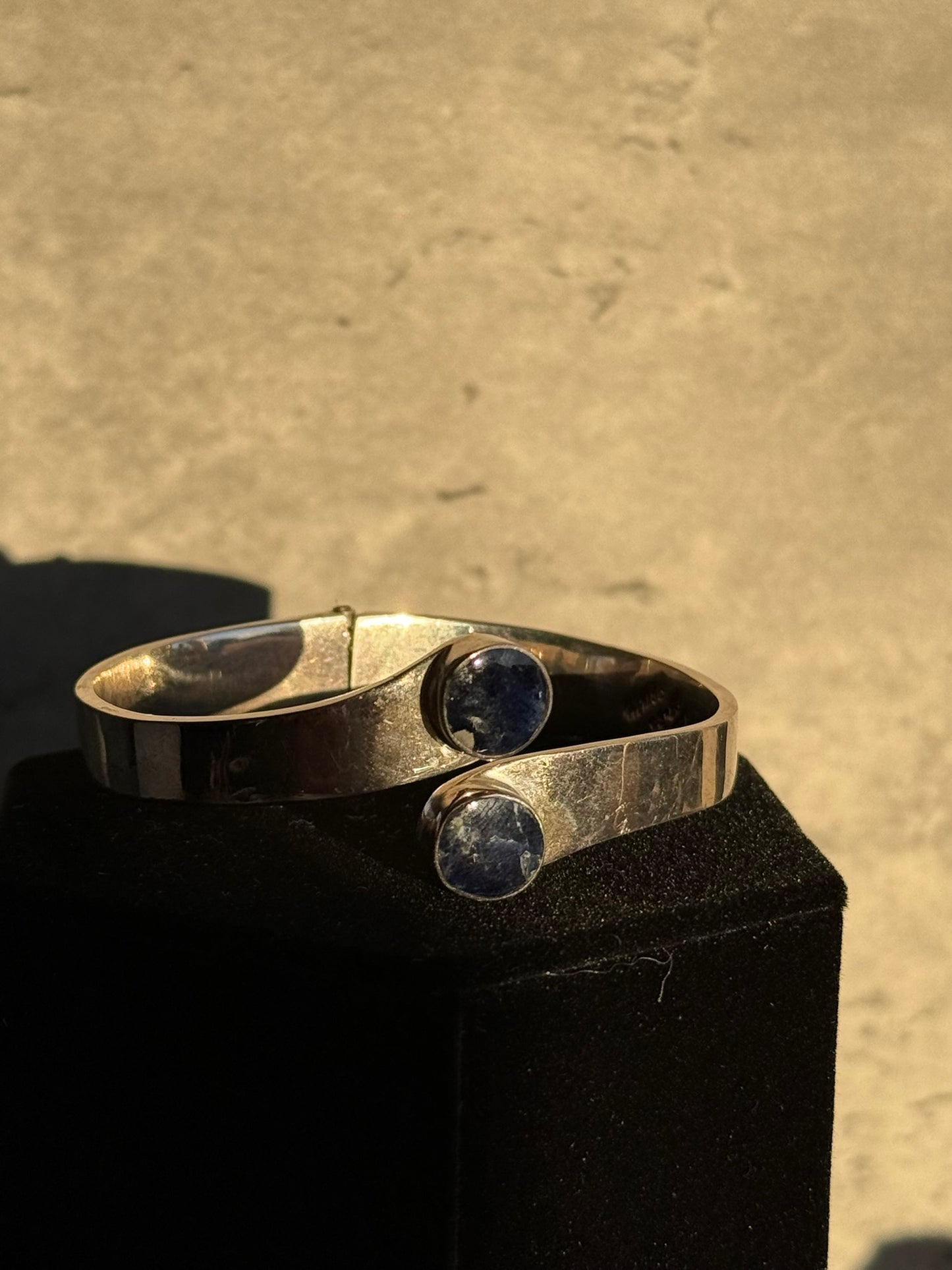 MEXICO 925 Sterling Silver  Vintage Black Onyx Bypass Cuff Bracelet