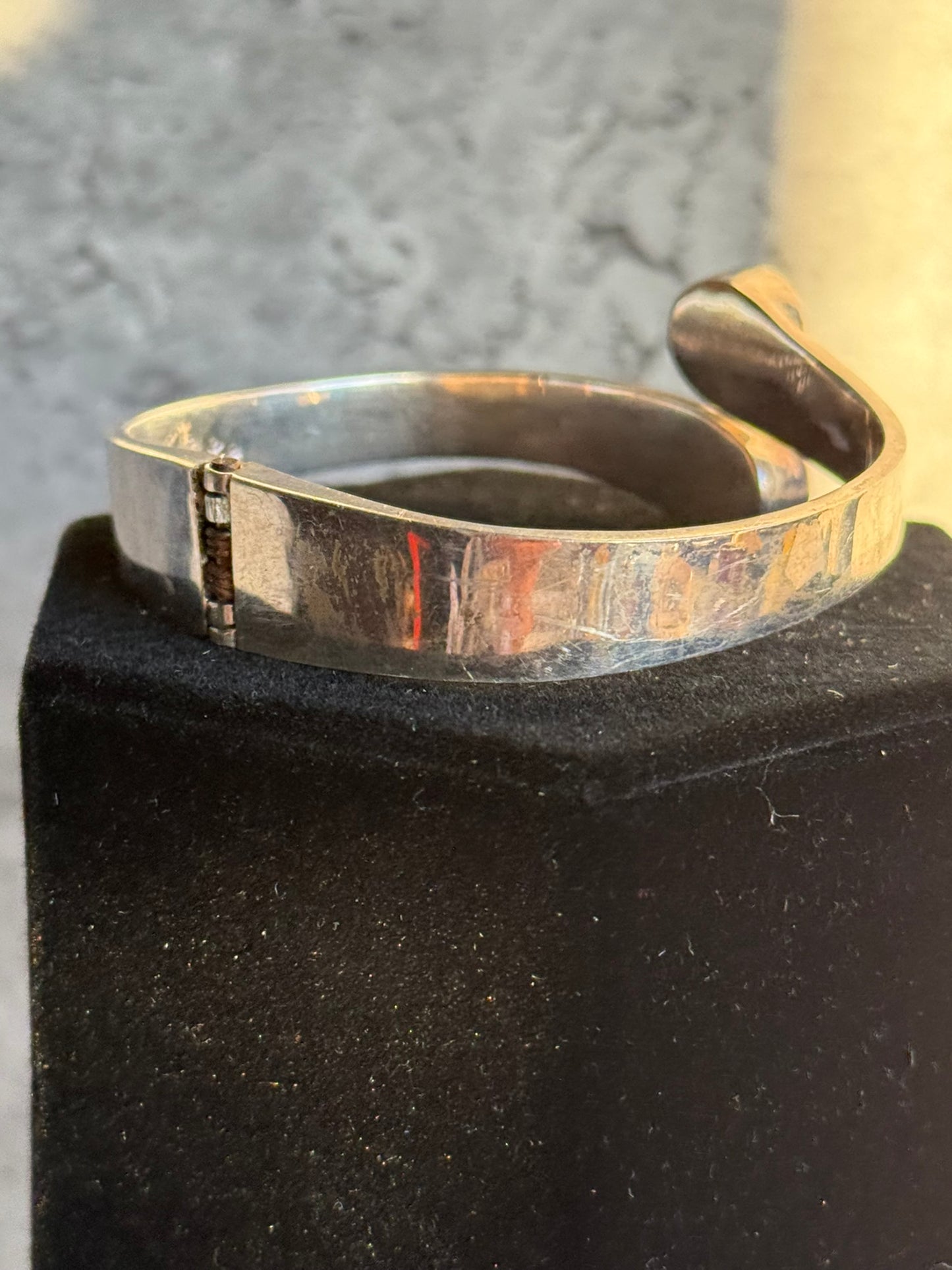 MEXICO 925 Sterling Silver  Vintage Black Onyx Bypass Cuff Bracelet